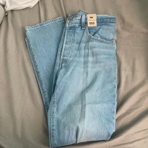 NWT Levi straight leg jeans